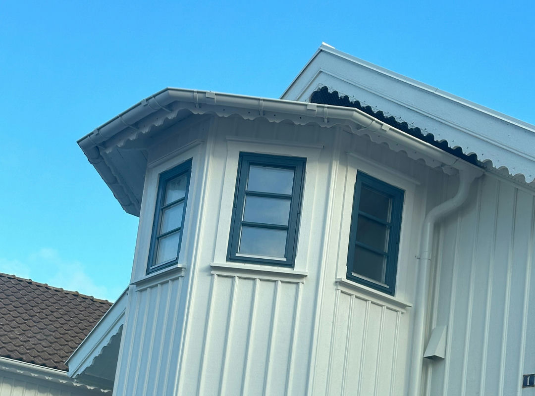 Fönsterbyte på vacker utbyggnad